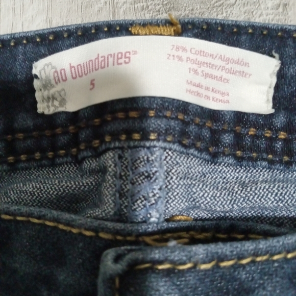 Blue jeans no boundaries - Picture 3 of 5